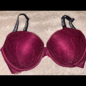 Victoria’s Secret Vey Sexy Dark Violet lace 34DD